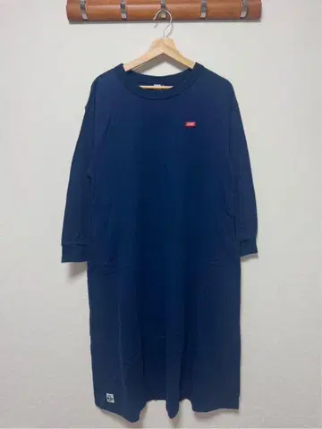 참스 새상품급 플레어 롱 원피스 보트 로고