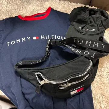 TOMMY HILFIGER 바디백 네이비 S/P
