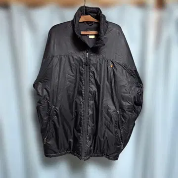MOONSTONE 블랙 점퍼