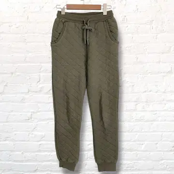 멀로 1단계 퀼팅 조거 팬츠 카키 그린 따뜻한