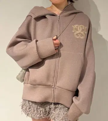 SNIDEL 볼륨 후드티 MOC