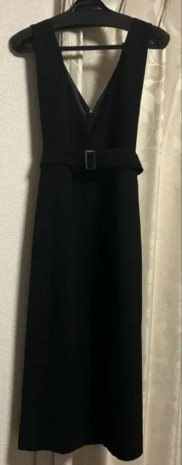 아나이 V넥 원피스 블랙 벨트 포함