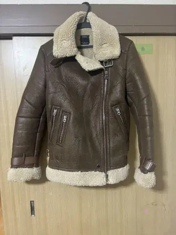 Bershka 브라운 무스탕 코트 M