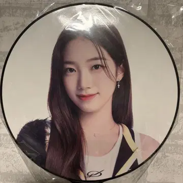 르세라핌 카즈하 부채 원형 플라스틱