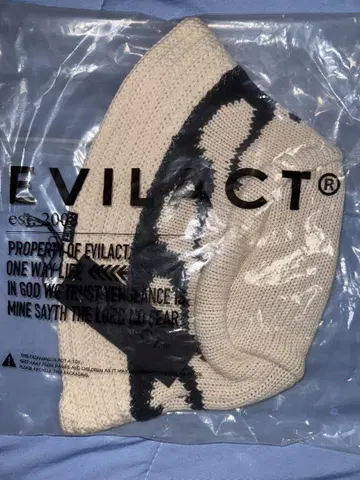 EVILACT 햇