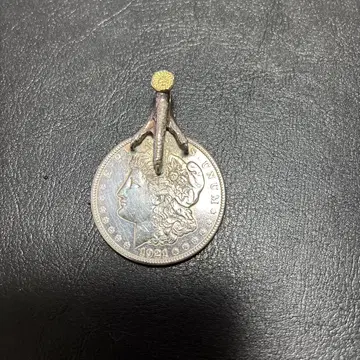 윙 글록 모건 달러 목걸이 1921년 제조