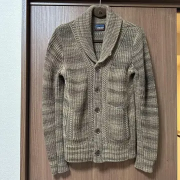 베이지 숄카라 가디건