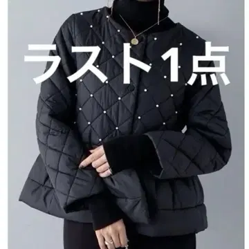 펄 퀼팅 페플럼 숏 자켓 블랙 검정 플라네 같은 형태
