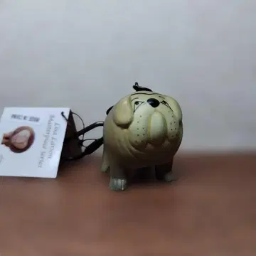 리사 라슨 불독 키링