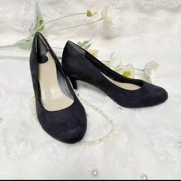 RANDA 블랙 슬림 레그 펌프스 스웨이드