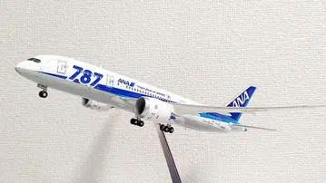 전일공상사제 1/200 ANA B787-8 JA805A 완성품