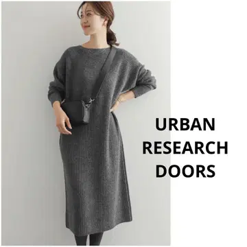 URBAN RESEARCH DOORS 와이드 리브 절개 니트 원피스