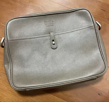 FURLA 그레이 가죽 클러치백 빅