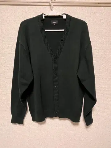 BEAMS 다크 그린 데미지 가공 가디건 M 사이즈