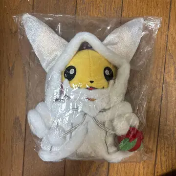 Pokemon frosty Christmas 피카츄 산타 봉제 인형