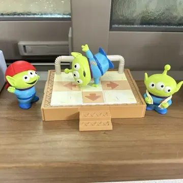 팝마트 디즈니 에이리언 리틀그리멘