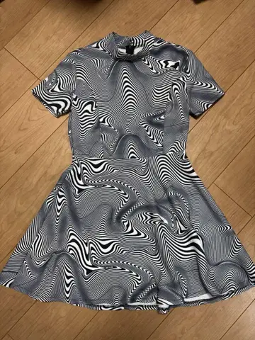 UNIF 기하학 패턴 원피스 레어