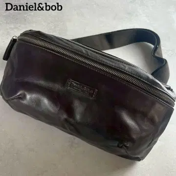 최고급 다니엘앤밥 바디백 가죽 로고 남성용 브라운 계열