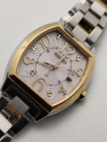 세이코 루키아 전파 시계 솔라 발전 1B22-0BB0