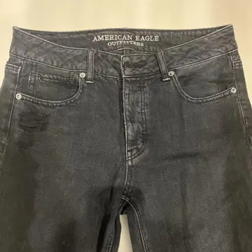 AMERICAN EAGLE 데미지 데님 숏팬츠