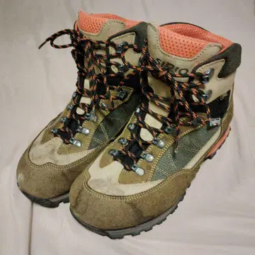 SIRIO 등산화 GORE-TEX 이탈리아제 28.0cm PF430