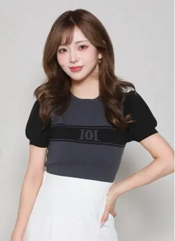 Darich DD 로고 바이컬러 니트탑