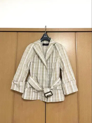요시에 이나바 가을 자켓