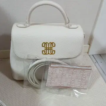 질 바이 질 스튜어트 백 스카프