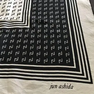 jun ashida 기하학 패턴 스카프 실크 100%