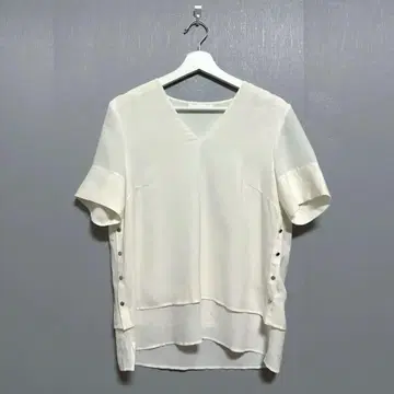 [ HUGO BOSS ] 휴고보스 (UK10) V넥 반팔 블라우스