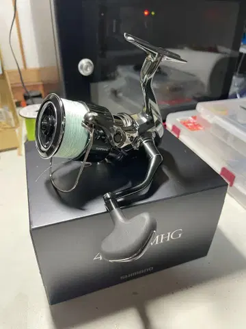 SHIMANO 22 스텔라 4000MHG