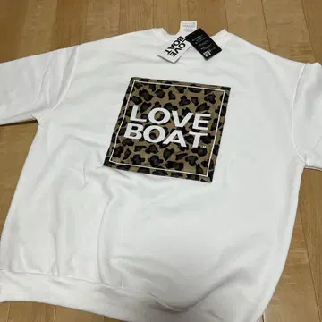 미사용 새상품 LOVE BOAT 레오파드 로고 트레이닝복 L 사이즈