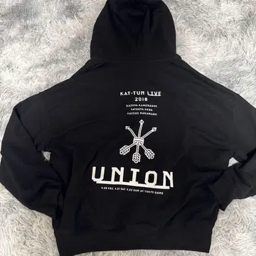컨디션 최상 KAT-TUN UNION 후드티