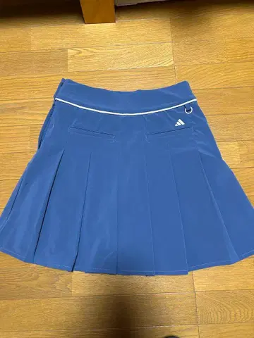 [ 새상품급 ] 골프 이너 팬츠 포함 플리츠 스커트 아디다스