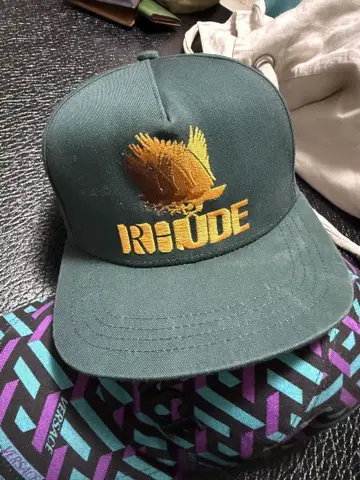 Rhude 스냅백 캡 그린