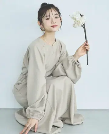 mil 밀 배색 스티치 키넥 원피스