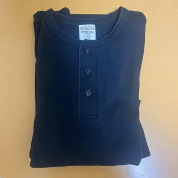 헨리넥 T셔츠 블랙 s 새상품