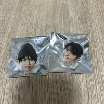 NAOYA TETTA 핑 배지 묶음 판매