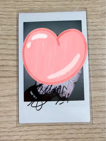 OH MY GIRL 승희 친필 사인 폴라로이드