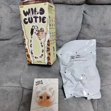 정품 Wild but Cutie 폰참