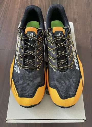 이노베이트 INOV-8 X-TALON ULTRA 260 MS V2