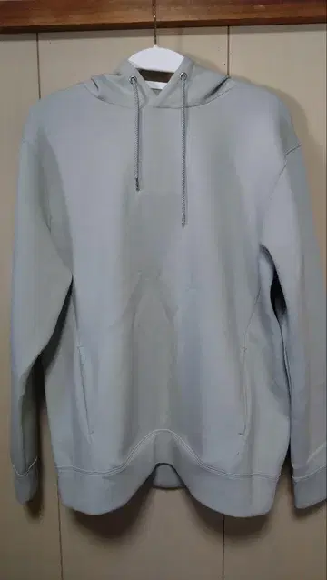 종이 후드티