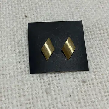 골드 다이아형 귀걸이