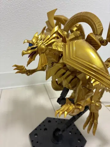 단순 조립 완성품 라의 익신룡 프라모델