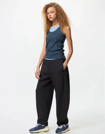 UNIQLO 드라이 맨투맨 커브 팬츠 블랙 WOMEN M