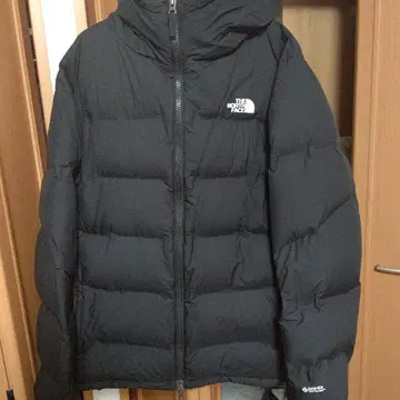 The North Face 블랙 다운 자켓