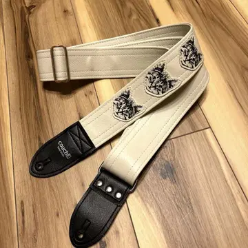 Couch 냥 냥 냥 시로 기타 고유명사 스트랩
