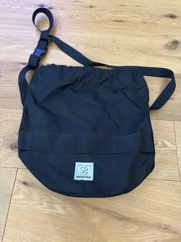 briefing 브리핑 솔소파팜 콜라보 숄더백