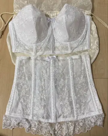 세모아 브라이덜 이너 E85/82