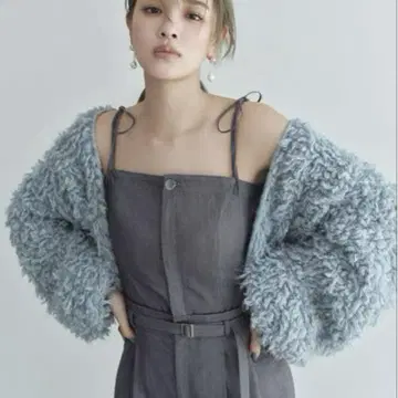 미사용 새상품 인기 완판템 프레이 아이디 샤기 니트 볼레로 가디건